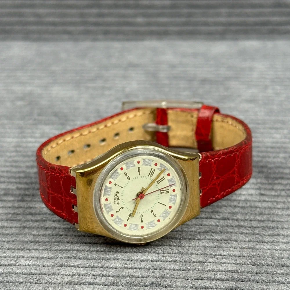 Vintage Swatch Swiss Gold Tone Red Leather Strap Quartz Watch 25mm